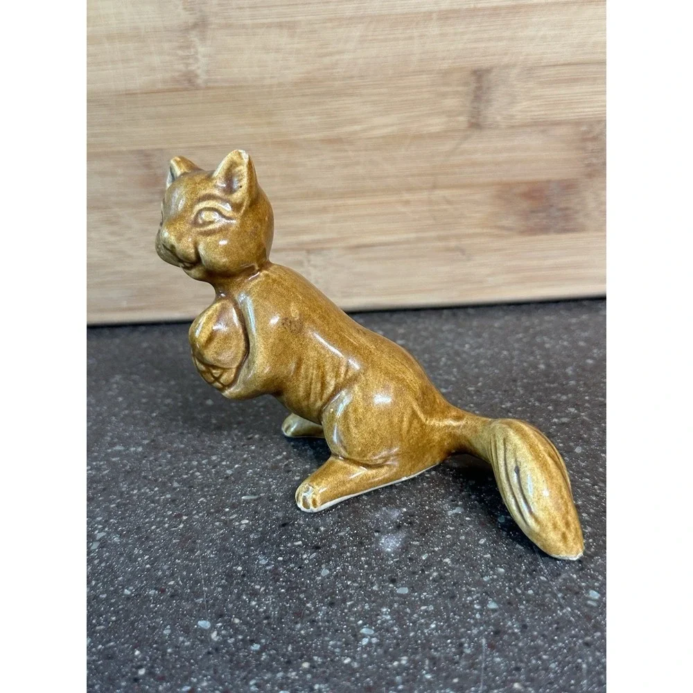 VTG‎ Woodland Squirrel Figurine Brown Glaze Cottagecore Forest Spirit Fairycore